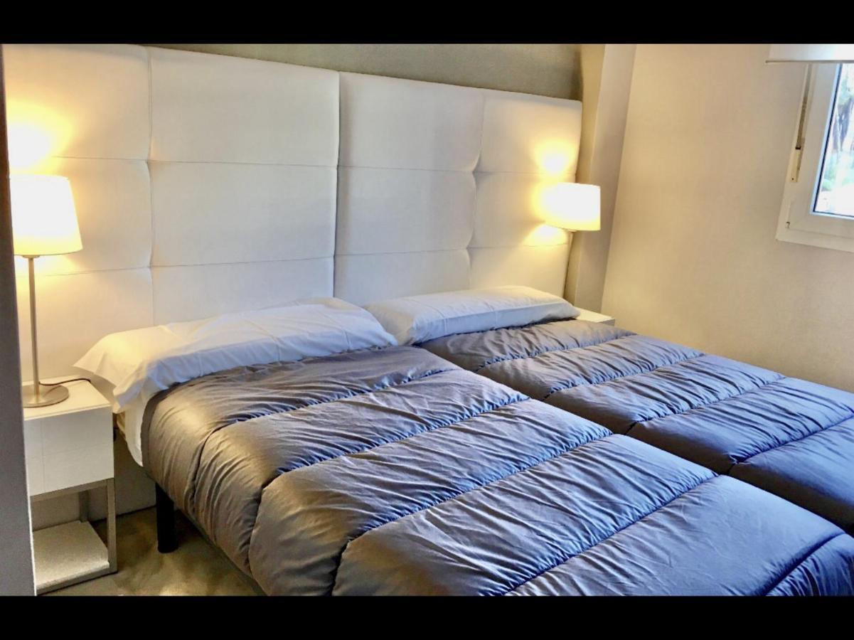 Mi Capricho A16 Beachfront Apartment Sitio de Calahonda Exterior photo