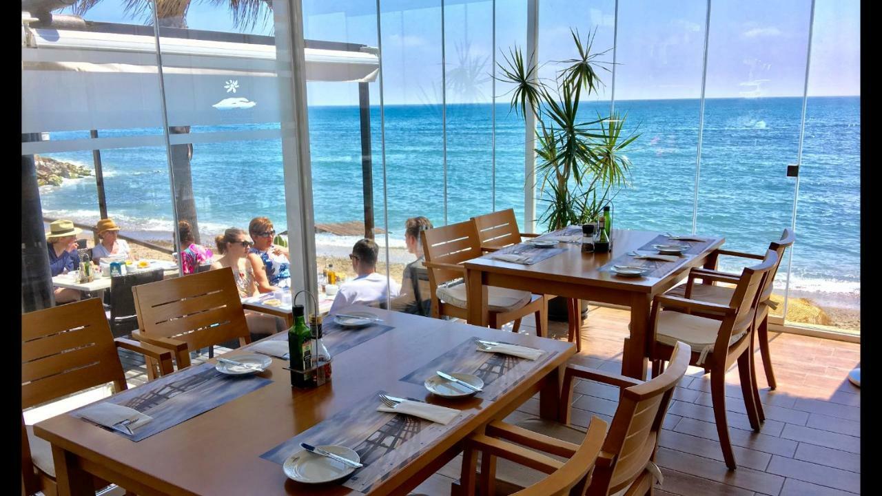 Mi Capricho A16 Beachfront Apartment Sitio de Calahonda Exterior photo