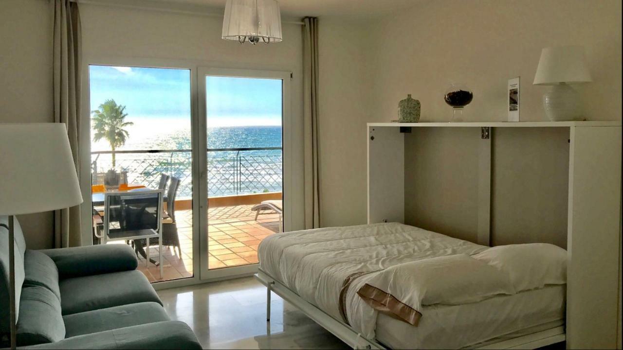 Mi Capricho A16 Beachfront Apartment Sitio de Calahonda Exterior photo